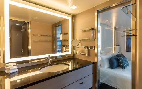 PONANT, Le Lyrial Deluxe Suite 4 PONANT, Le Lyrial Deluxe Suite 4